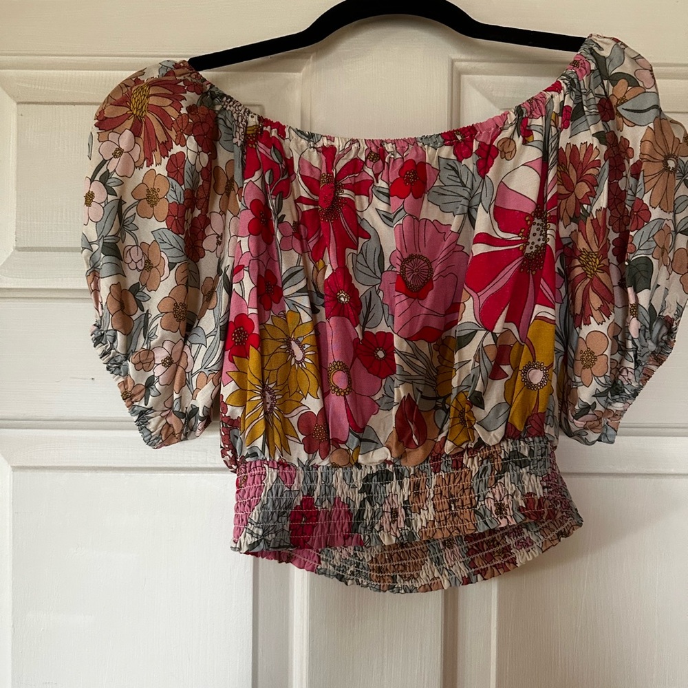 Petal & Pup Red and Pink Puff Sleeve Ruffled Blouse